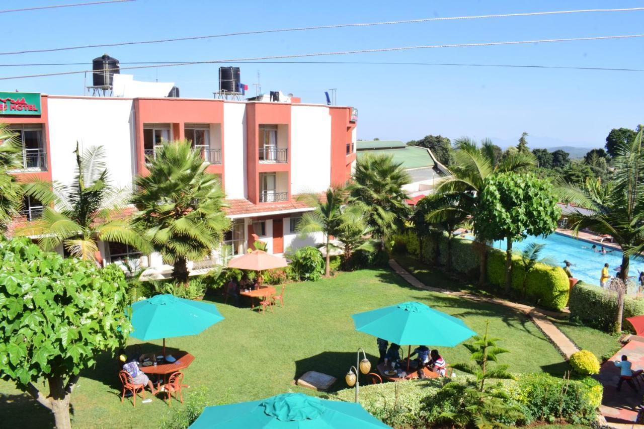 Meru Slopes Hotel Exterior foto